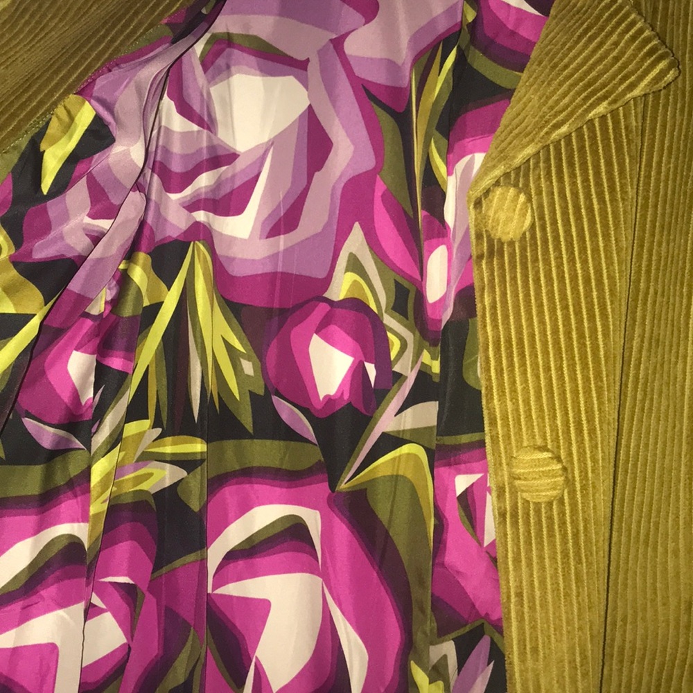 Jacket - Picture 3 of 4